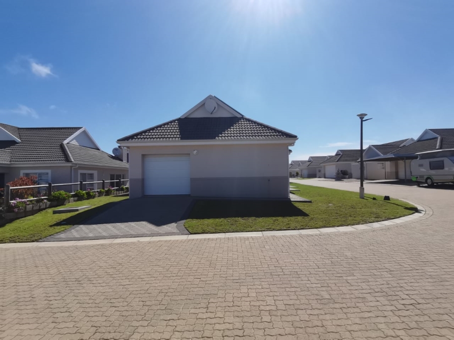 2 Bedroom Property for Sale in Heiderand Western Cape